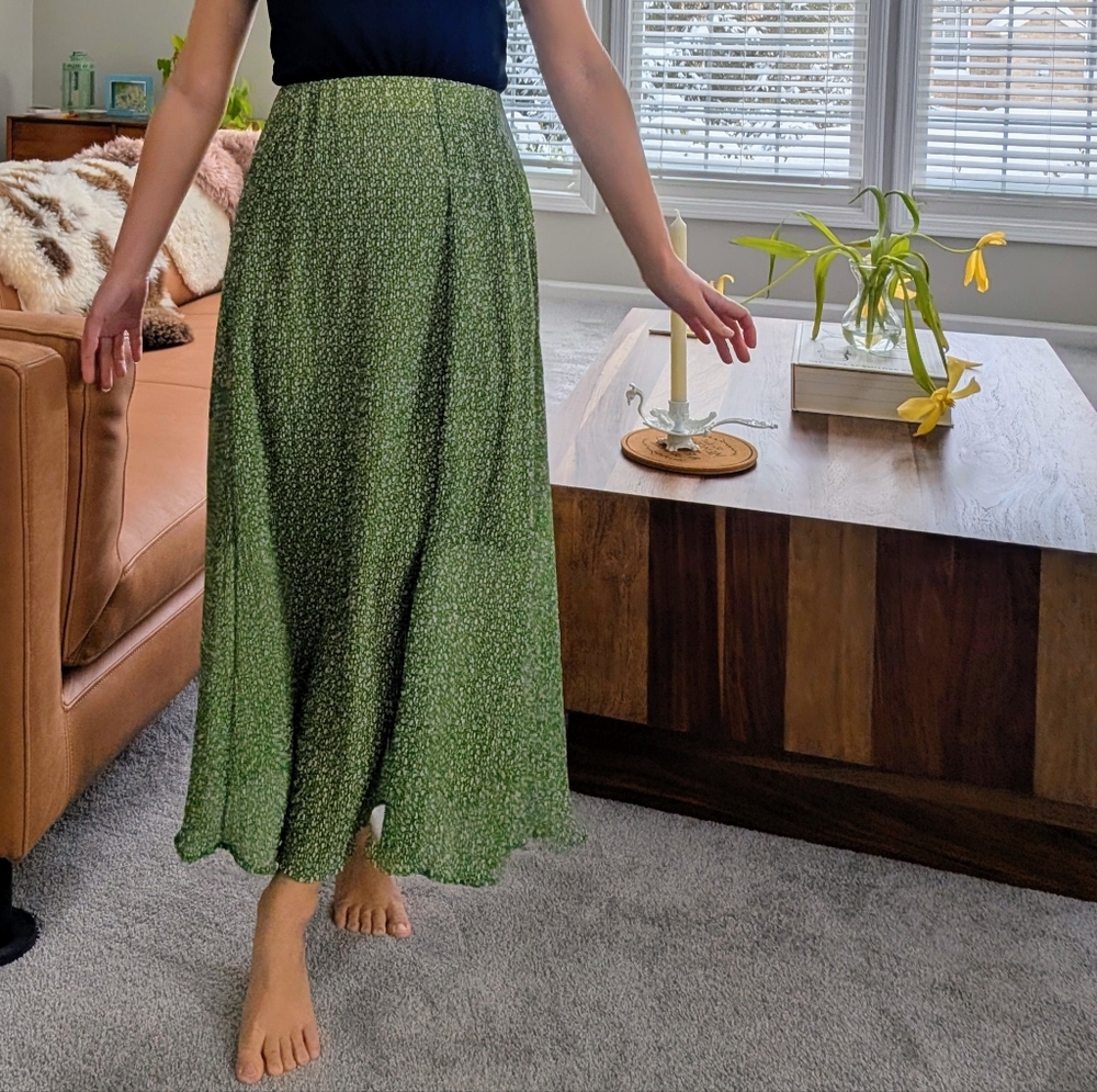 Feminine Green Floral Women's Skirt